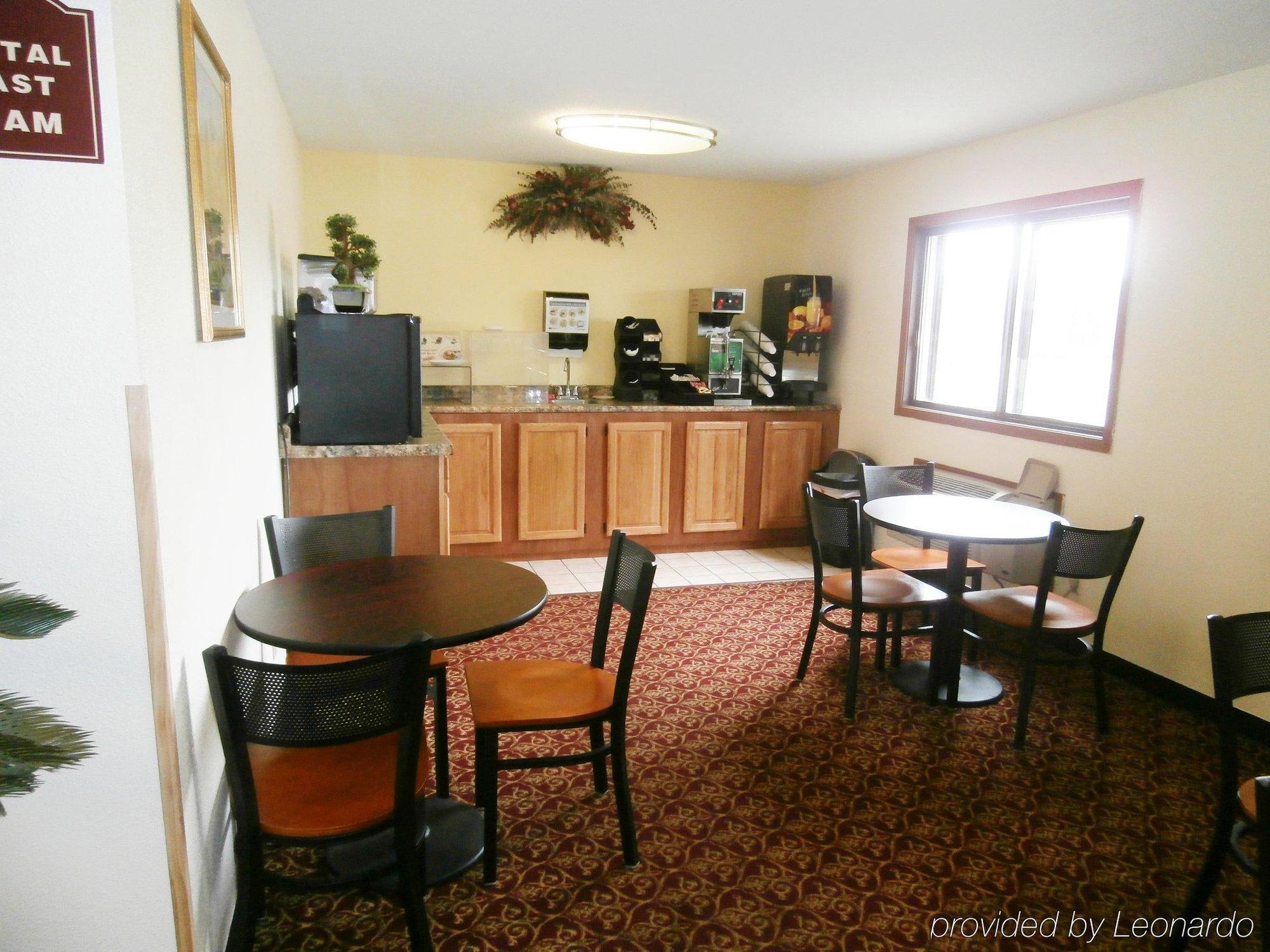 Rodeway Inn Brainerd Bagian luar foto