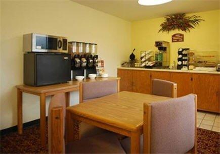Rodeway Inn Brainerd Bagian luar foto